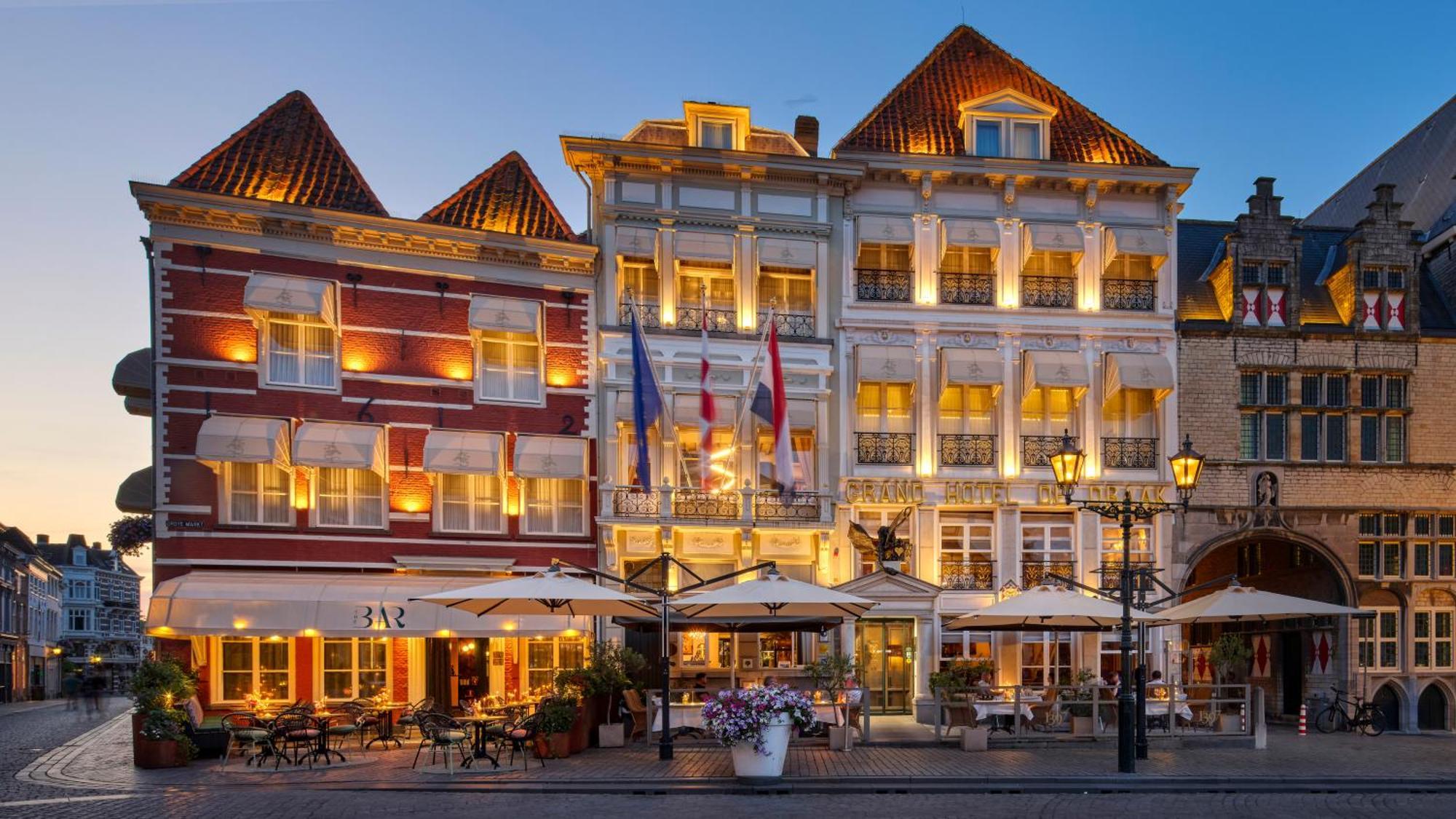 Grand Hotel En Residence De Draak بيرخن أوب زوم المظهر الخارجي الصورة